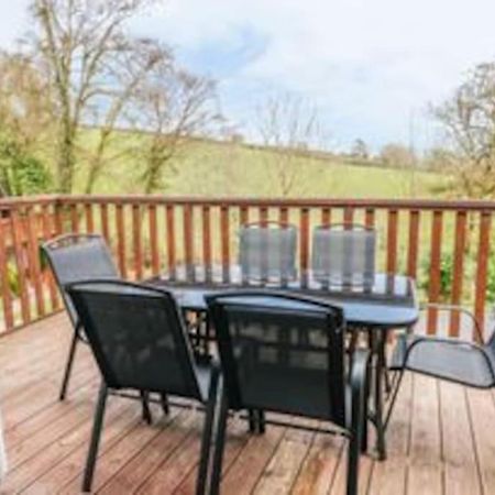 3 Bedroom Lodge With Hot Tub On Lovely Quiet Holiday Park In Cornwall Gunnislake Eksteriør billede