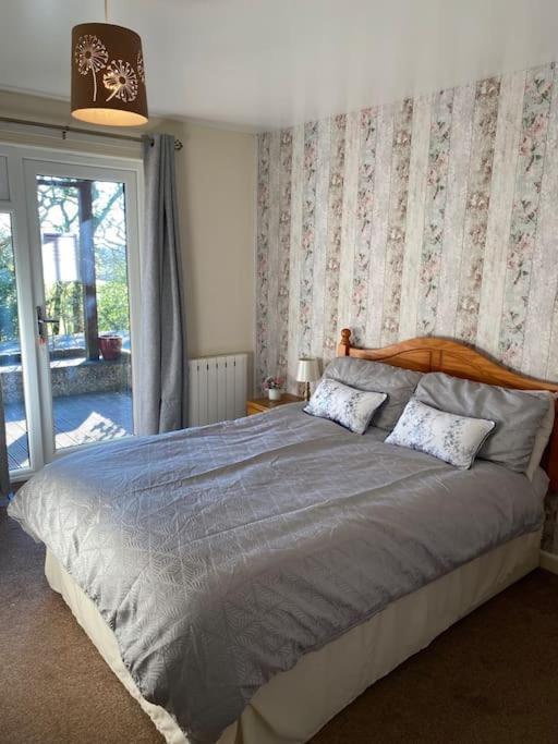 3 Bedroom Lodge With Hot Tub On Lovely Quiet Holiday Park In Cornwall Gunnislake Eksteriør billede